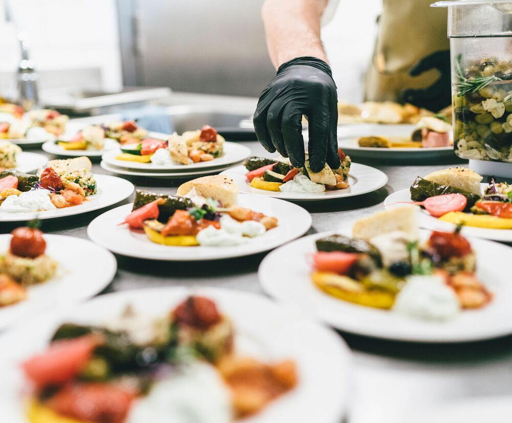 Pauză cotidiană cu stil: pauza de prânz în restaurantul robatherm.